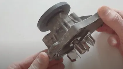 water pump rotation direction