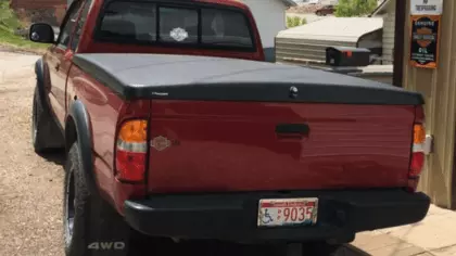 best toyota tacoma tonneau cover