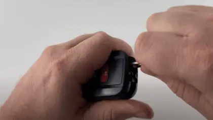how to open a toyota key fob